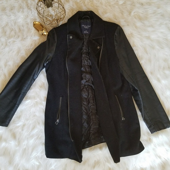 SOLD🖤AE Coat🖤 - Picture 2 of 4